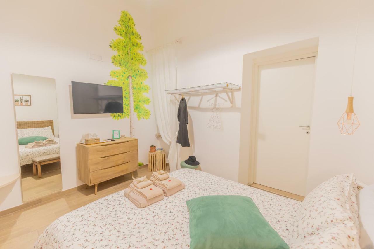 Bed and Breakfast Casa Romito Trani Exterior foto
